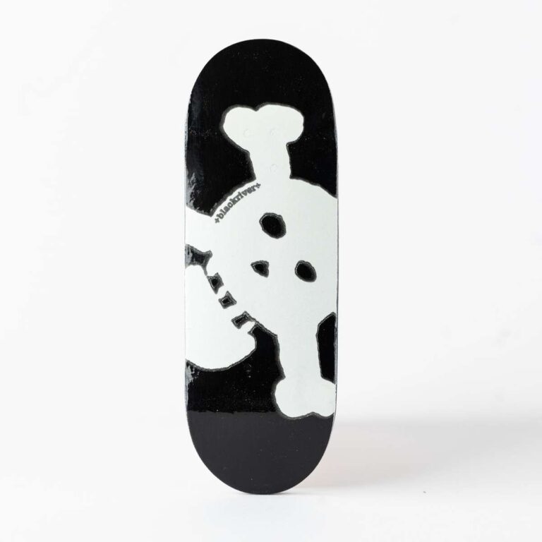 Дошка Для Фінгерборда Blackriver Fingerboard "New Skull"  glow in the dark 5ply
